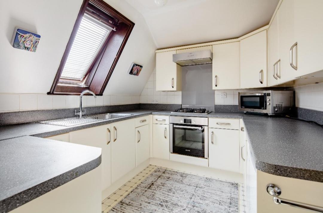 Double Room 2 Mins From Station Belvedere Exterior photo